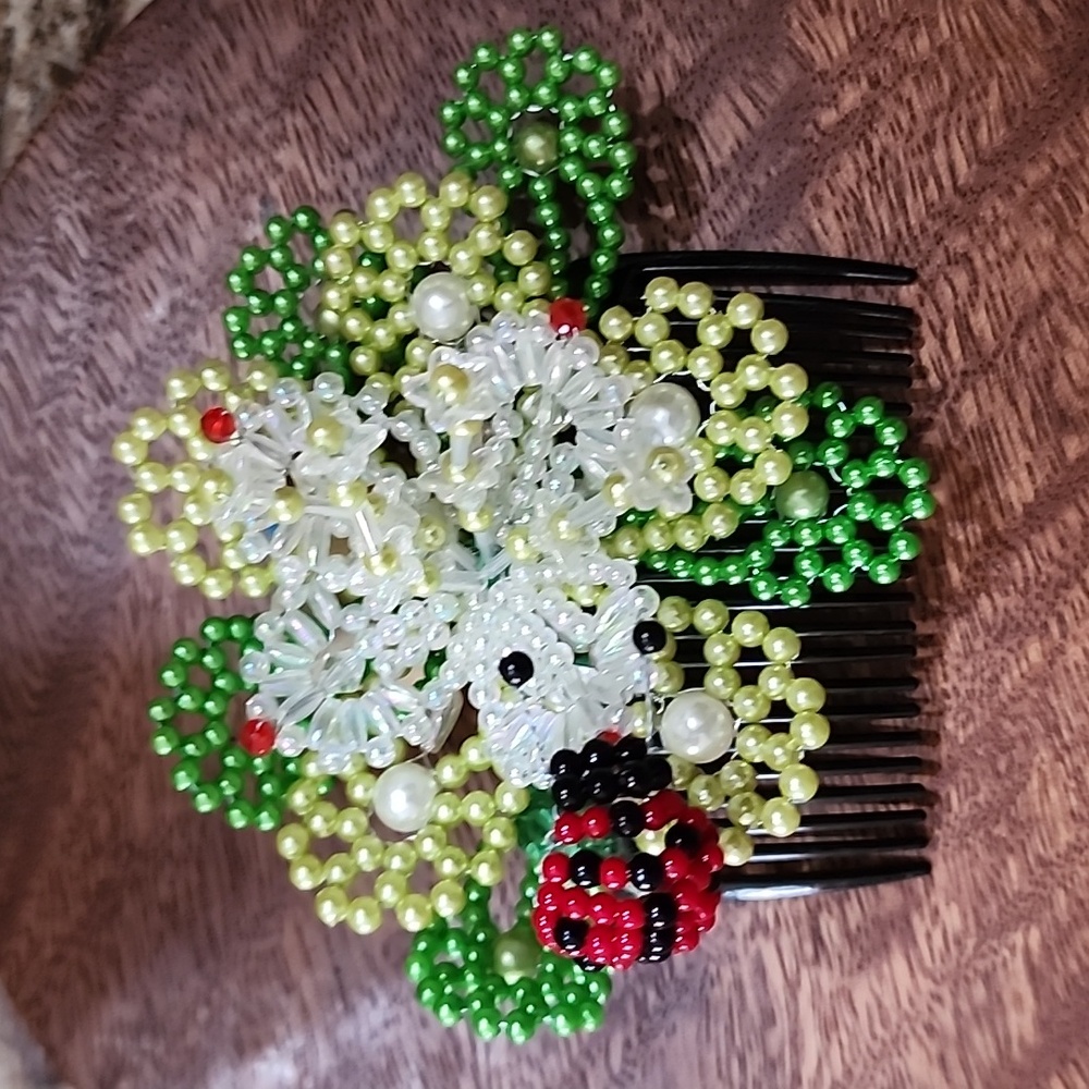 HANDMADE Floral Beaded Hair Comb